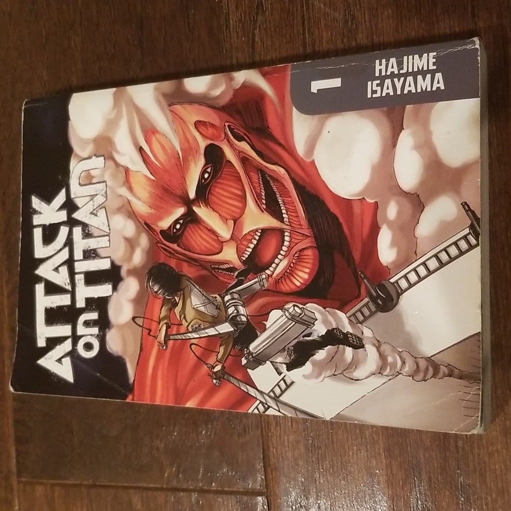 Attack On Titan Volumes 1-4 - Picture 2 of 11